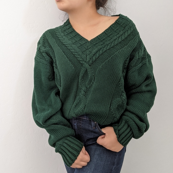 Vintage Oversized Chunky Vneck Cable 
